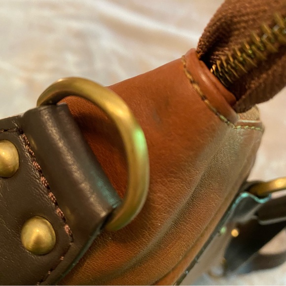 Lucky Brand Buckman Tote in Cognac with zipper close and zip pockets NWT - Picture 8 of 16